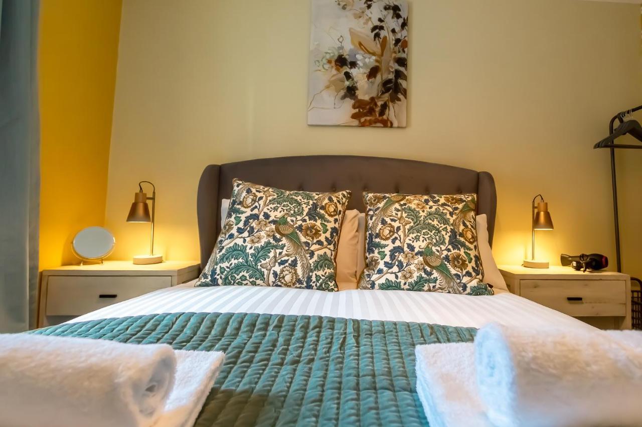 Charles St Chester City Townhouse By Rework Accommodation Bagian luar foto