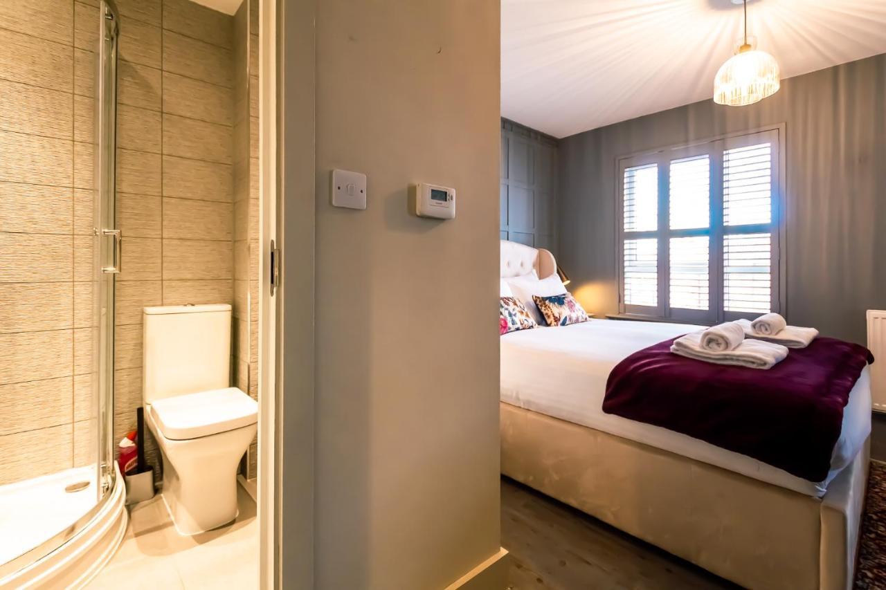 Charles St Chester City Townhouse By Rework Accommodation Bagian luar foto