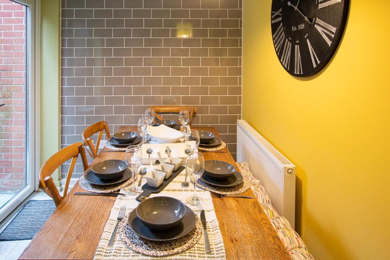 Charles St Chester City Townhouse By Rework Accommodation Bagian luar foto