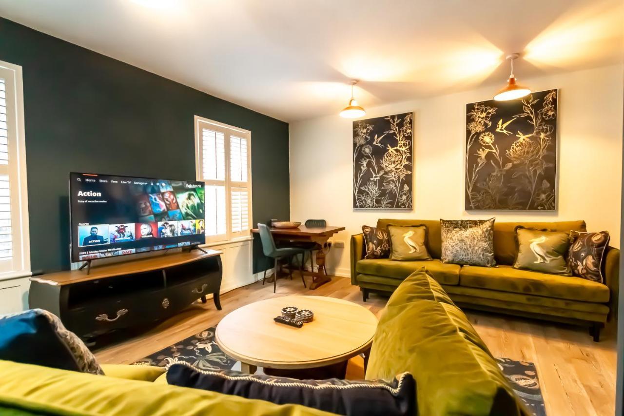 Charles St Chester City Townhouse By Rework Accommodation Bagian luar foto
