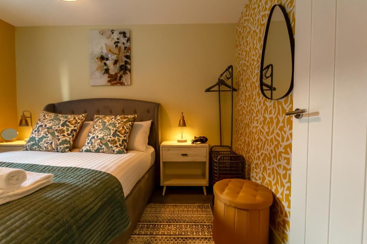 Charles St Chester City Townhouse By Rework Accommodation Bagian luar foto