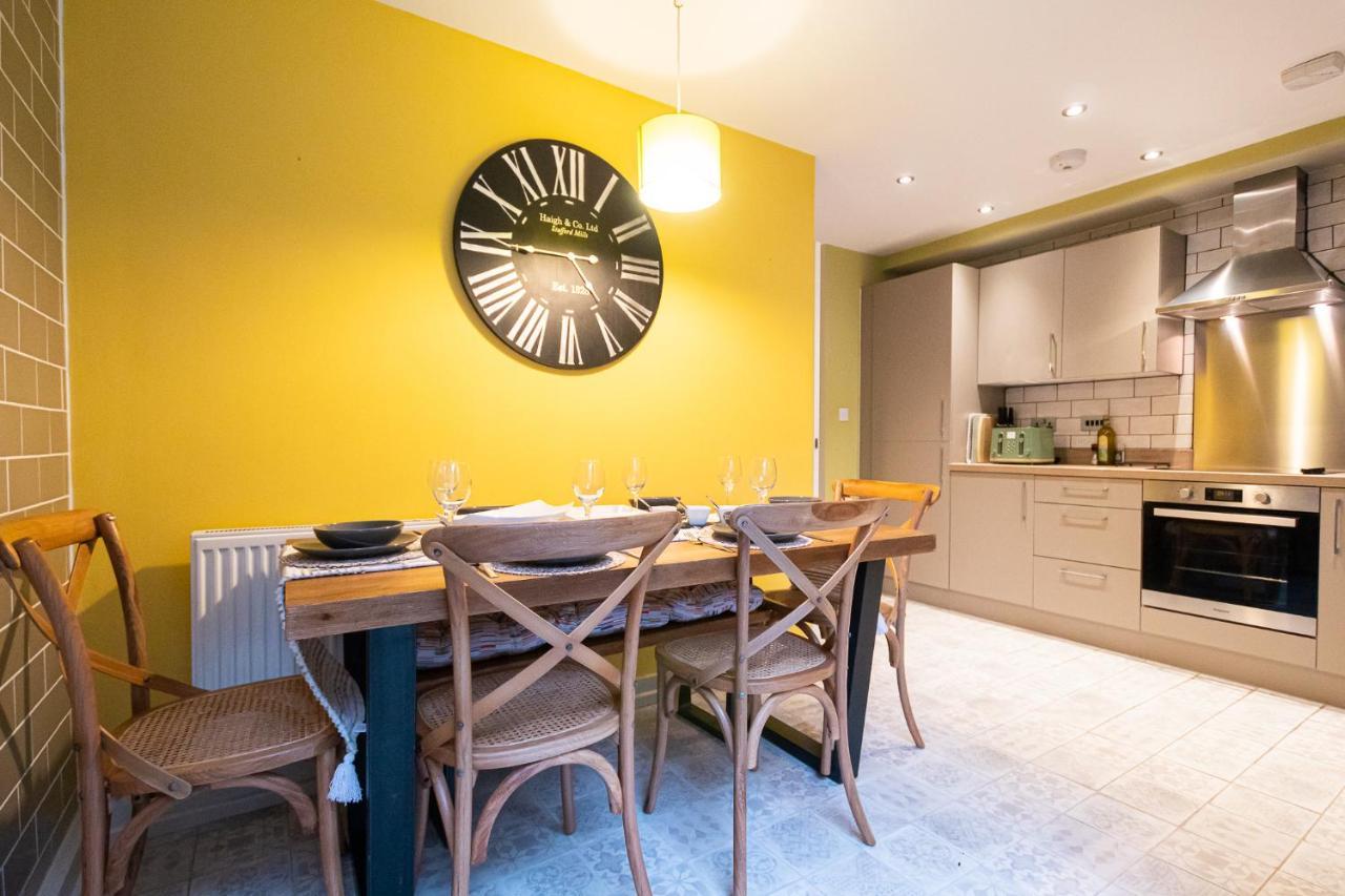 Charles St Chester City Townhouse By Rework Accommodation Bagian luar foto