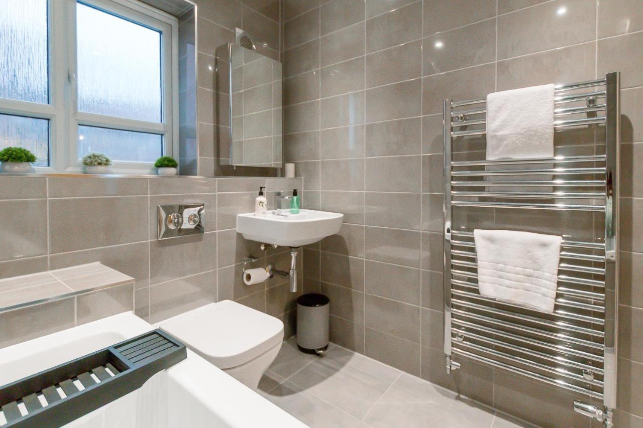 Charles St Chester City Townhouse By Rework Accommodation Bagian luar foto