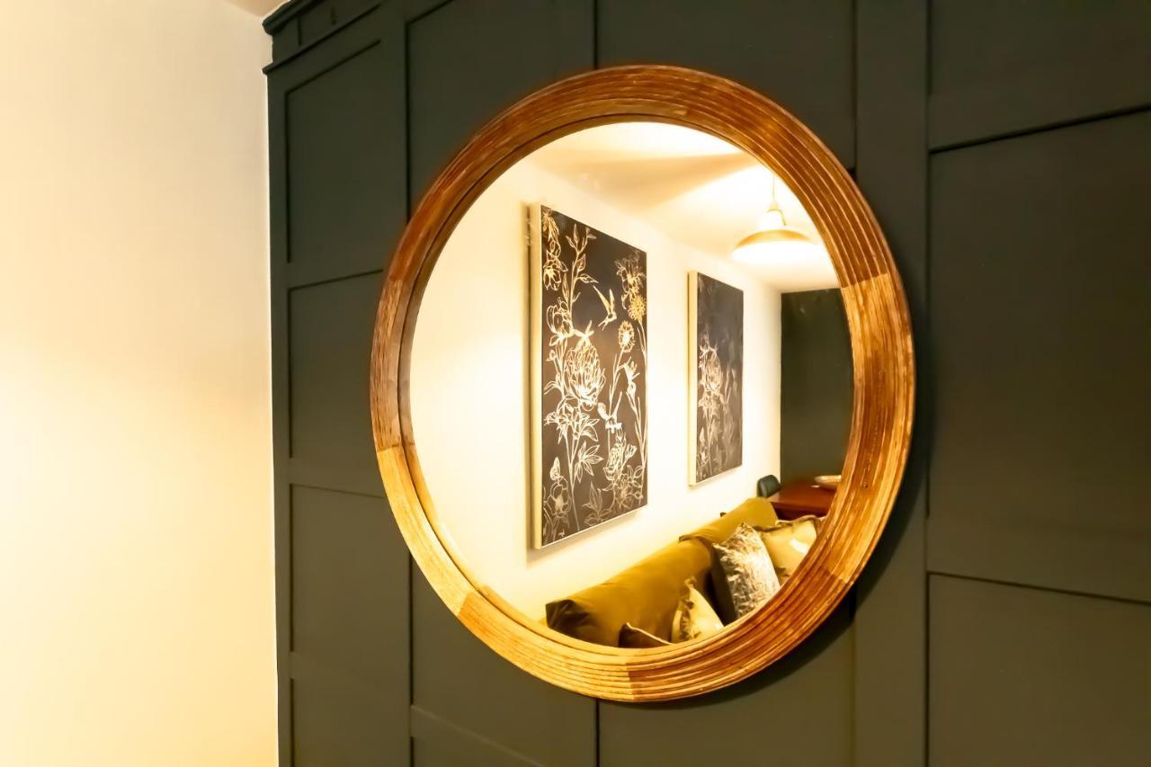 Charles St Chester City Townhouse By Rework Accommodation Bagian luar foto