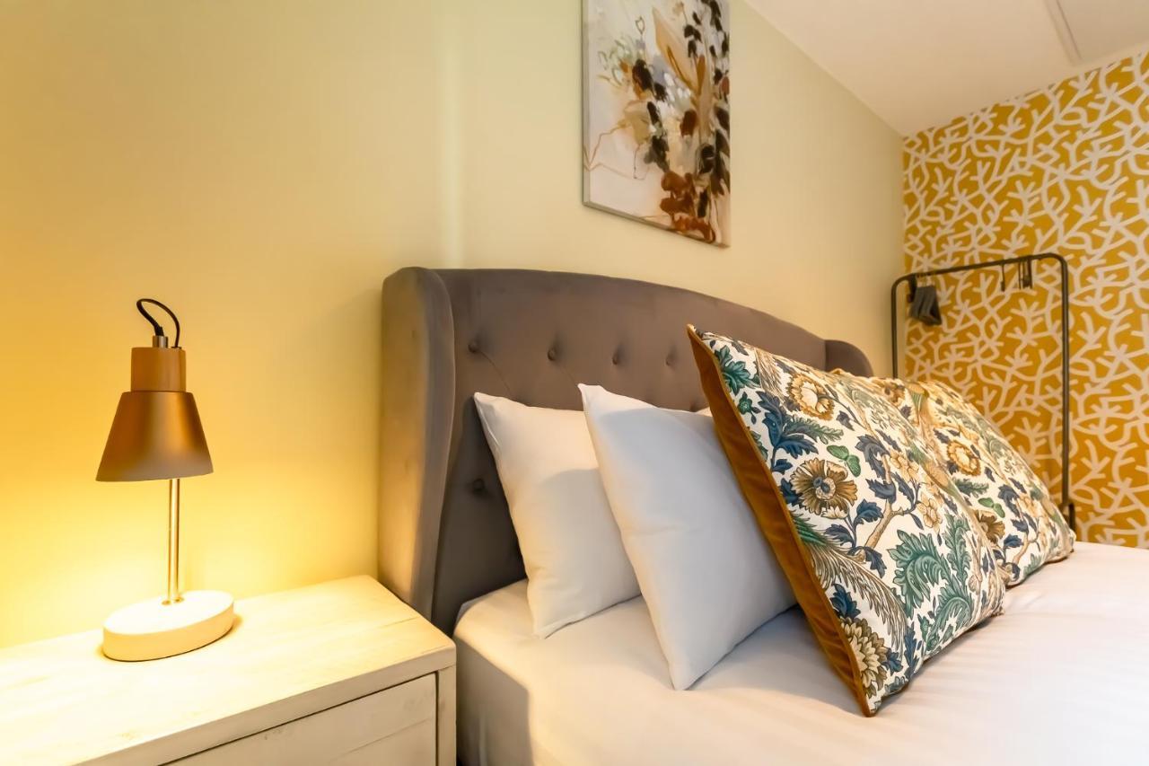 Charles St Chester City Townhouse By Rework Accommodation Bagian luar foto