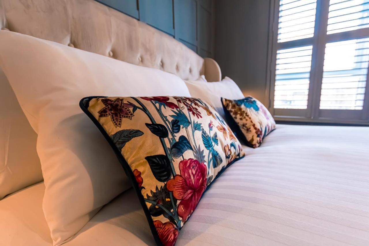 Charles St Chester City Townhouse By Rework Accommodation Bagian luar foto