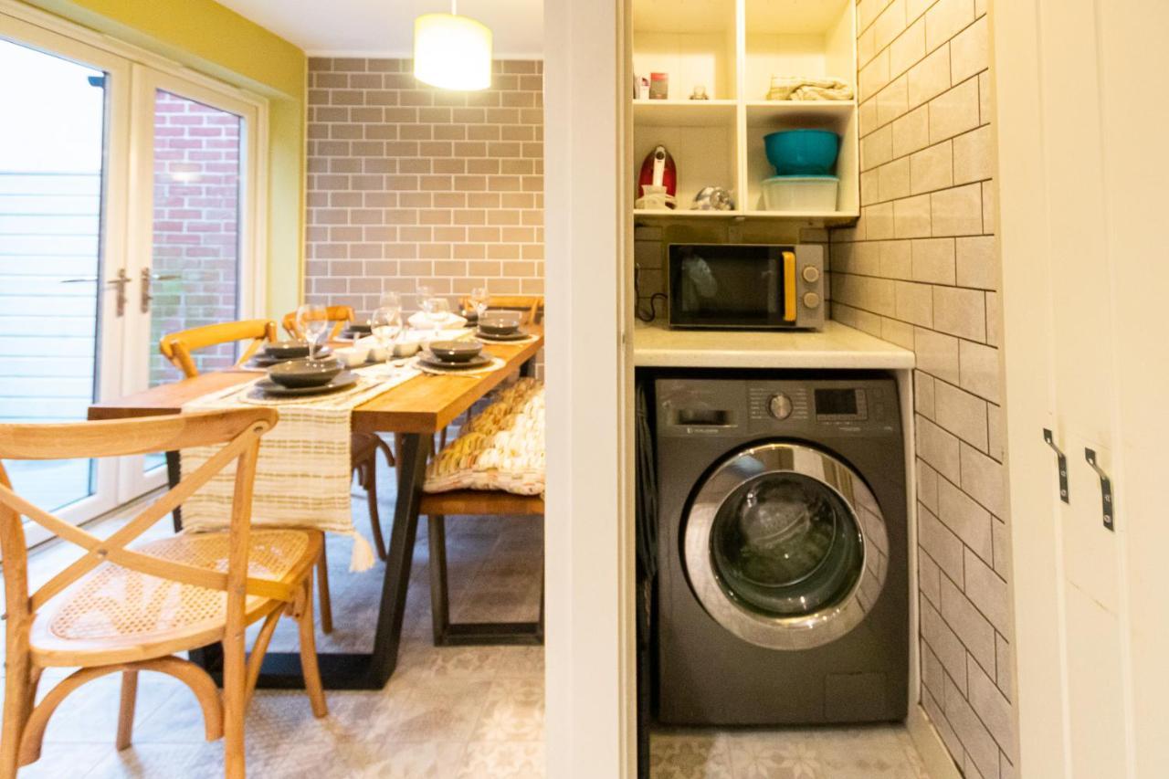 Charles St Chester City Townhouse By Rework Accommodation Bagian luar foto