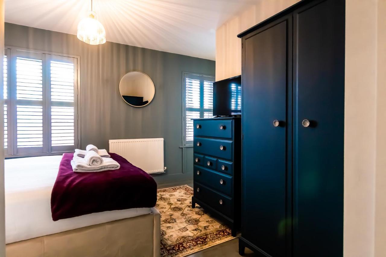 Charles St Chester City Townhouse By Rework Accommodation Bagian luar foto