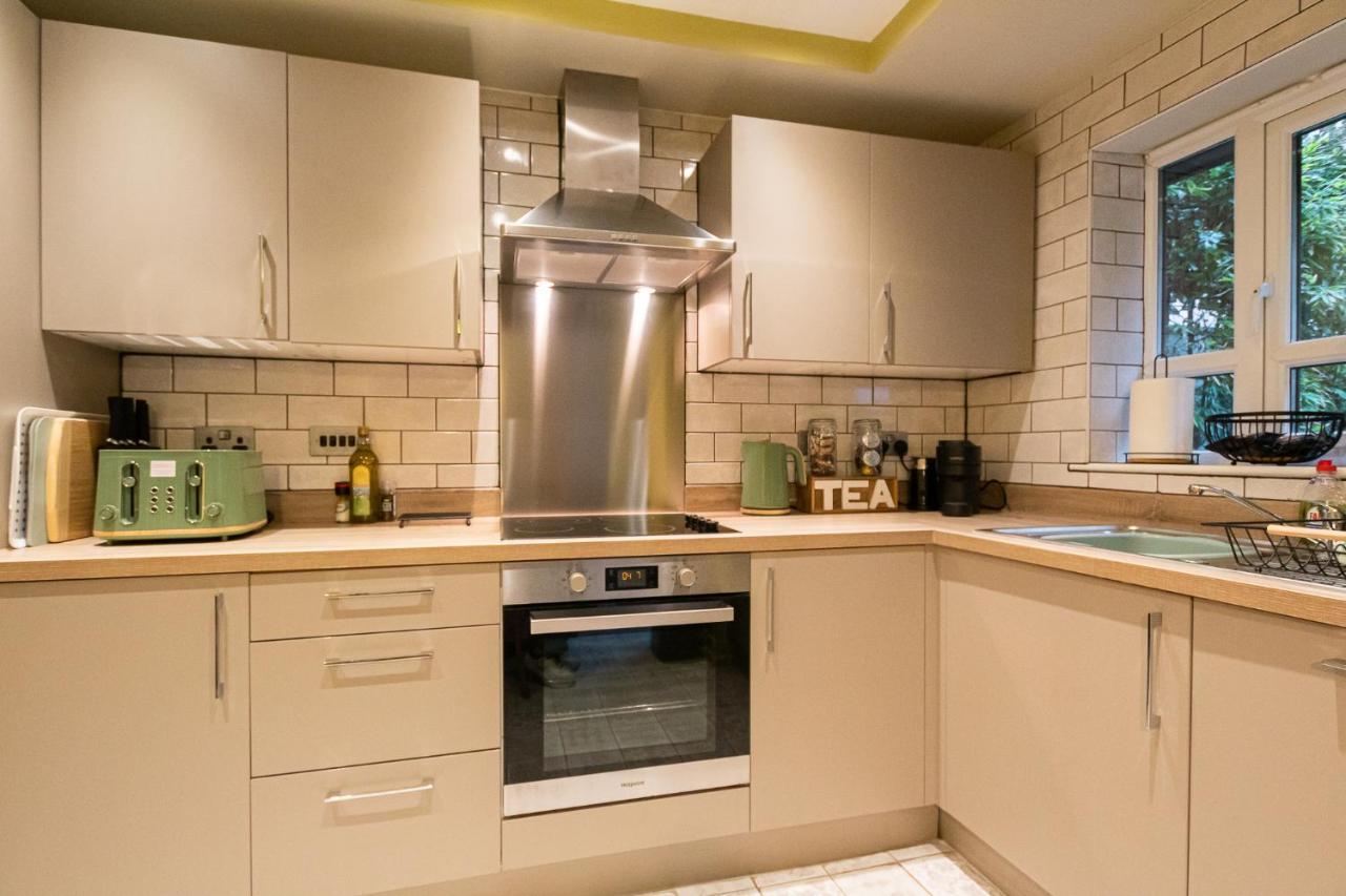 Charles St Chester City Townhouse By Rework Accommodation Bagian luar foto