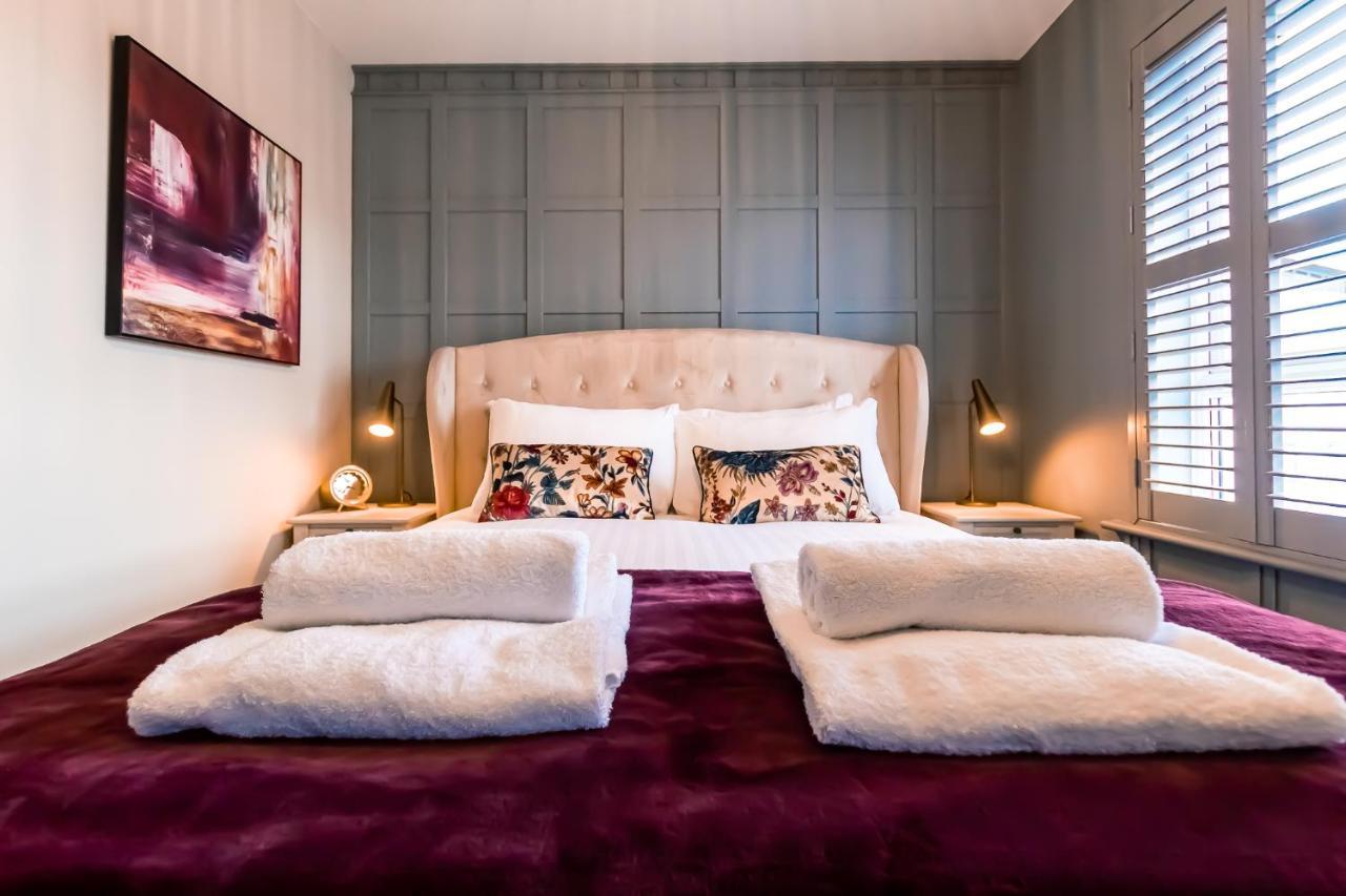Charles St Chester City Townhouse By Rework Accommodation Bagian luar foto